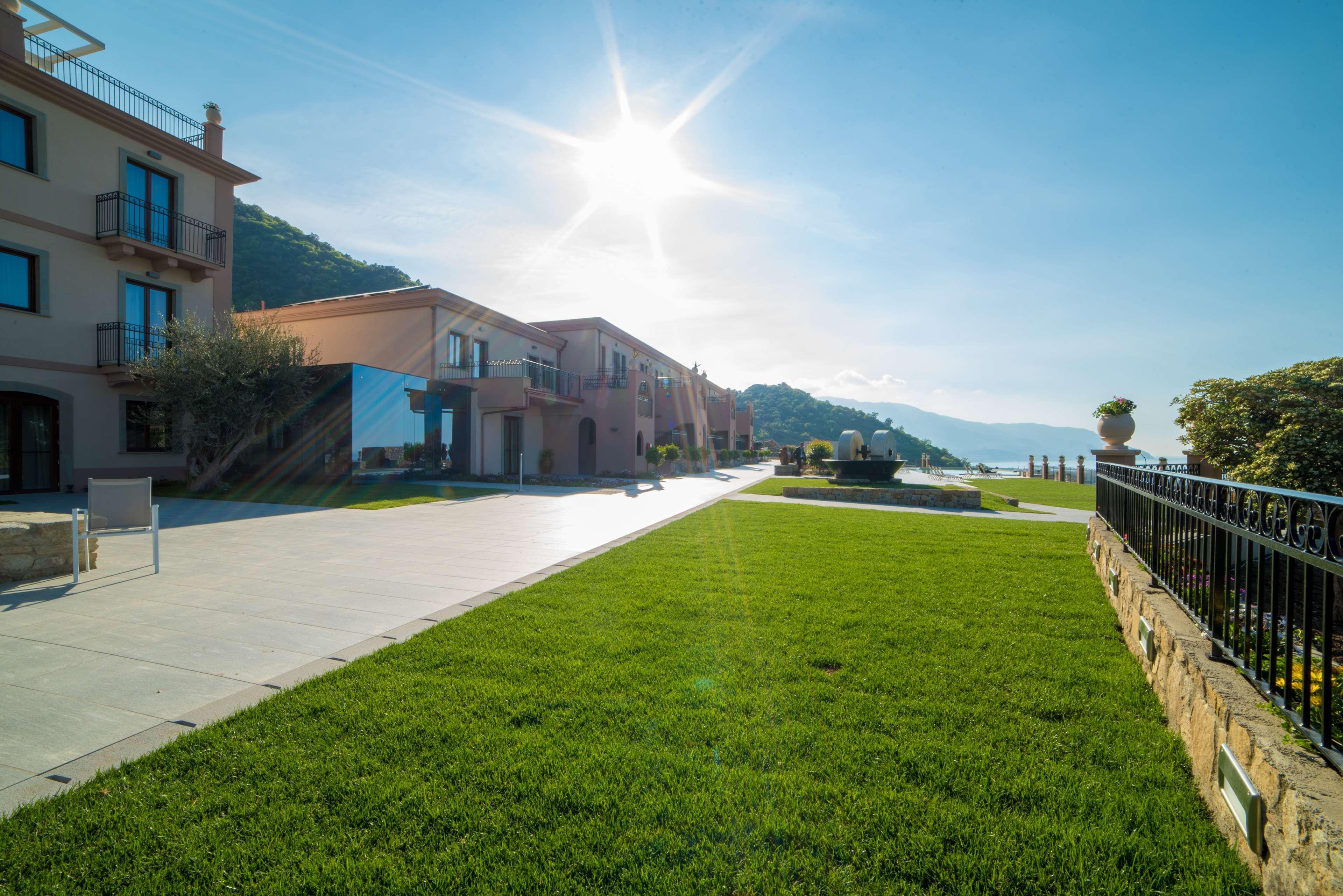 Oshkosh Waterfront Hotel & Convention Center Exterior photo